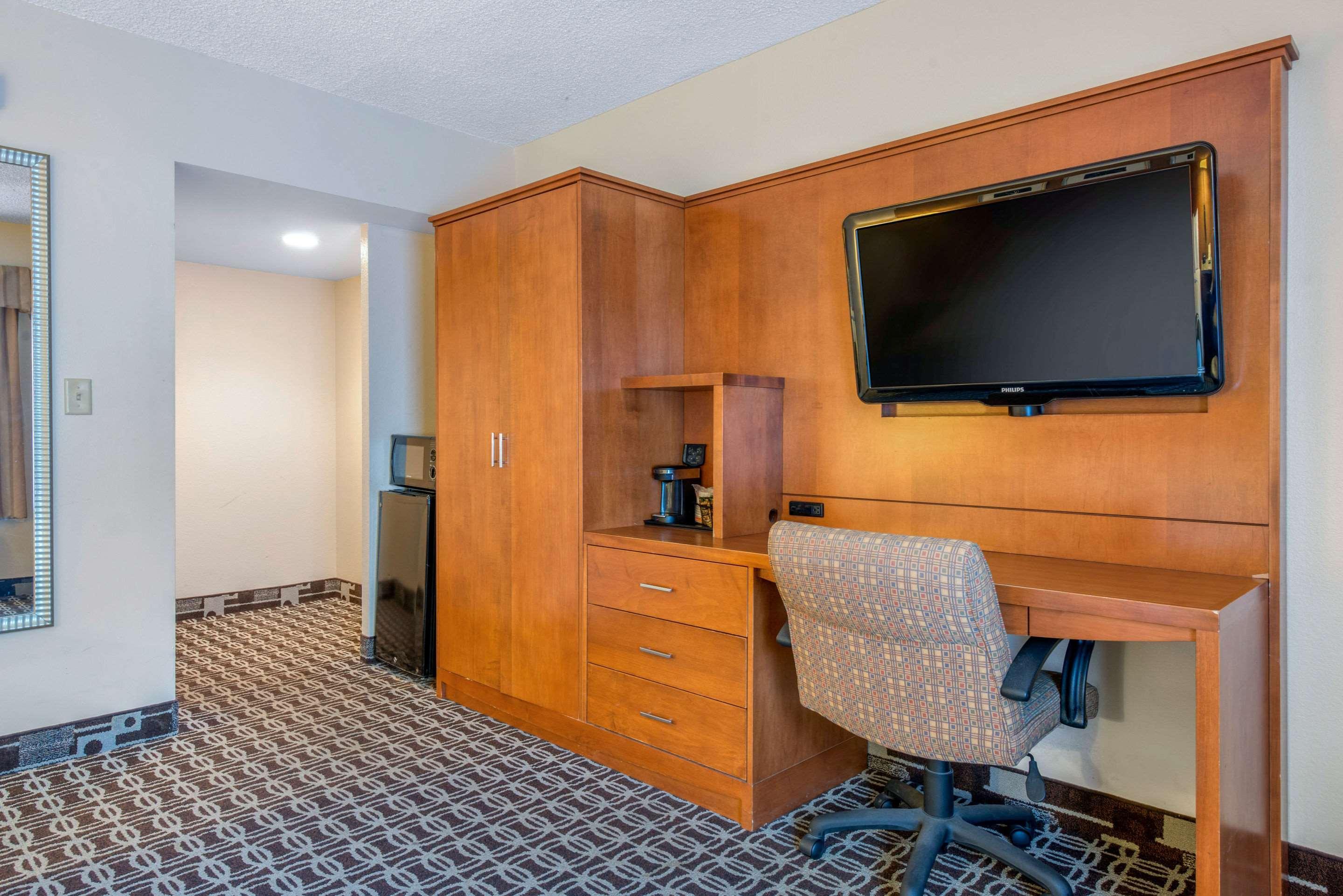 Quality Inn Savannah Historic District Buitenkant foto