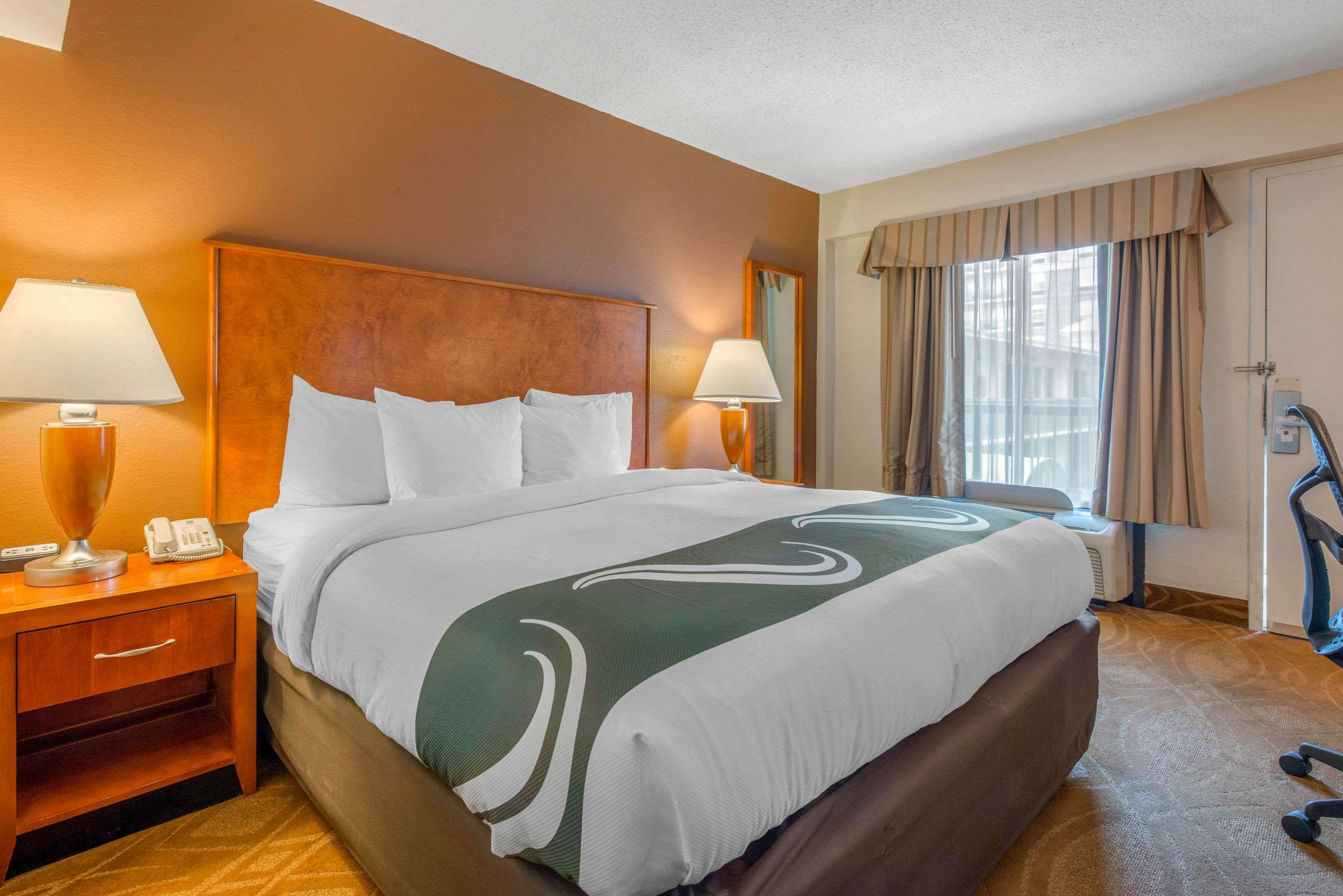 Quality Inn Savannah Historic District Buitenkant foto