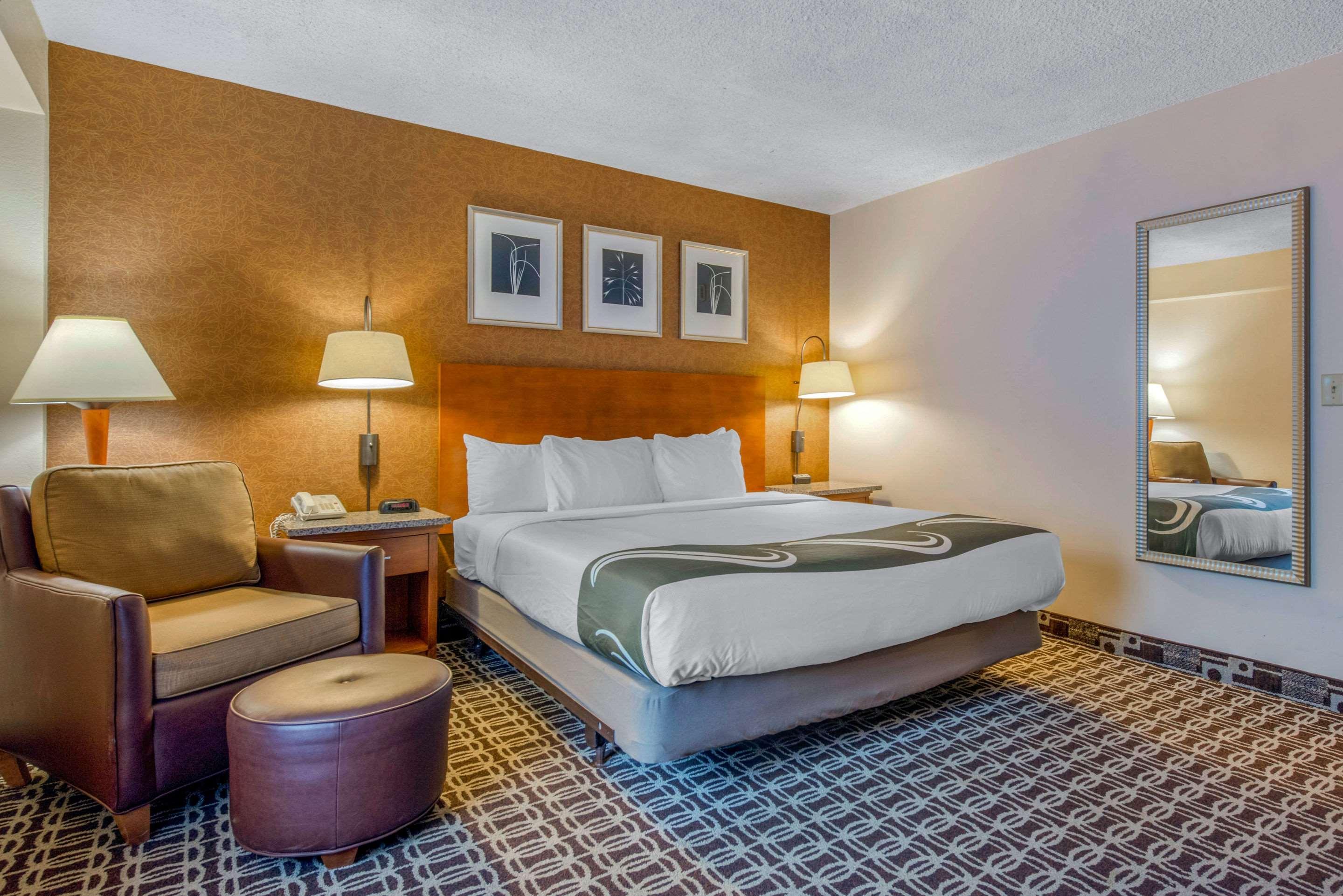 Quality Inn Savannah Historic District Buitenkant foto