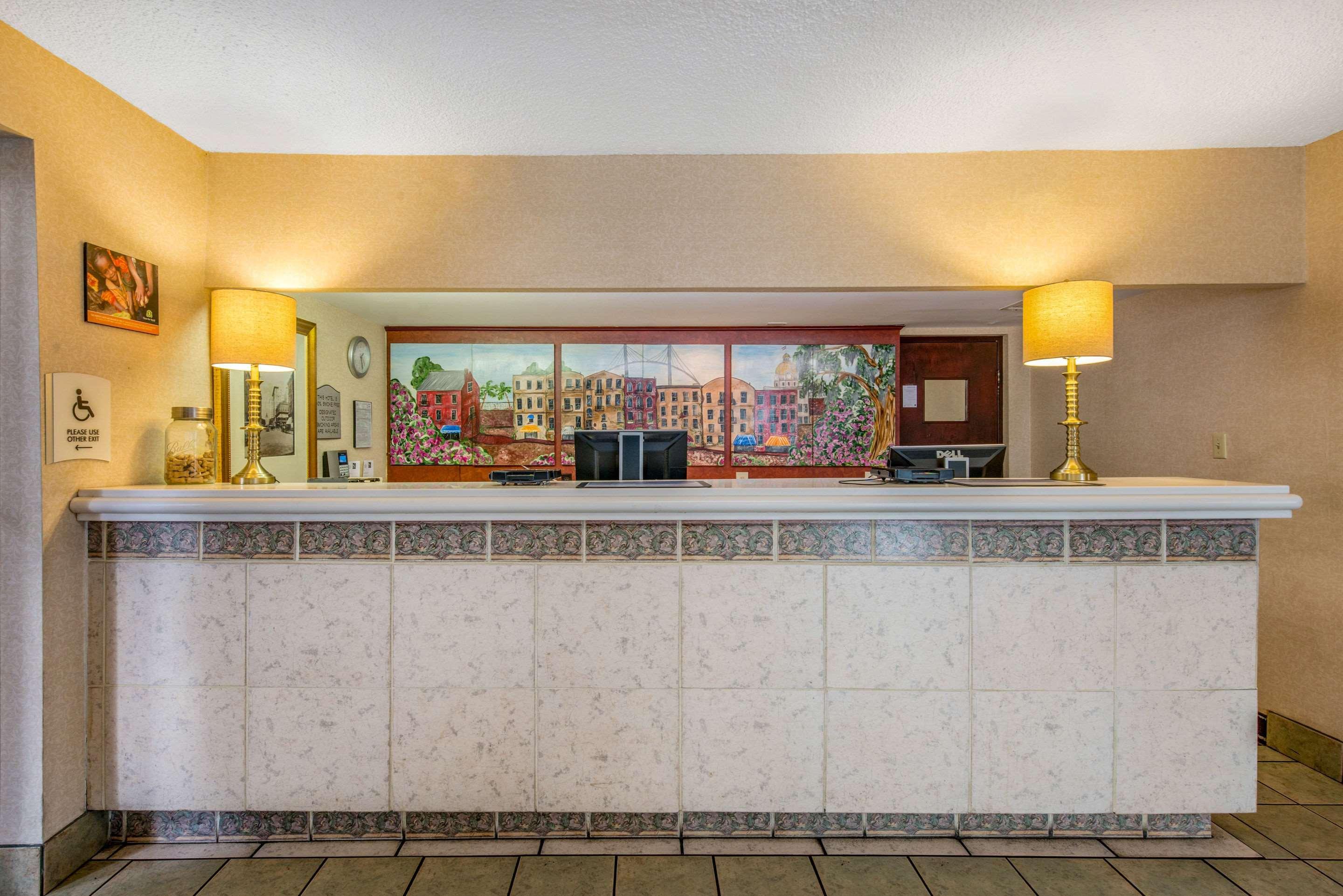 Quality Inn Savannah Historic District Buitenkant foto